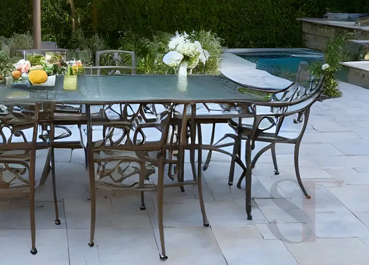 Buyers Guide Cast Aluminum Tables for Your Patio - 03