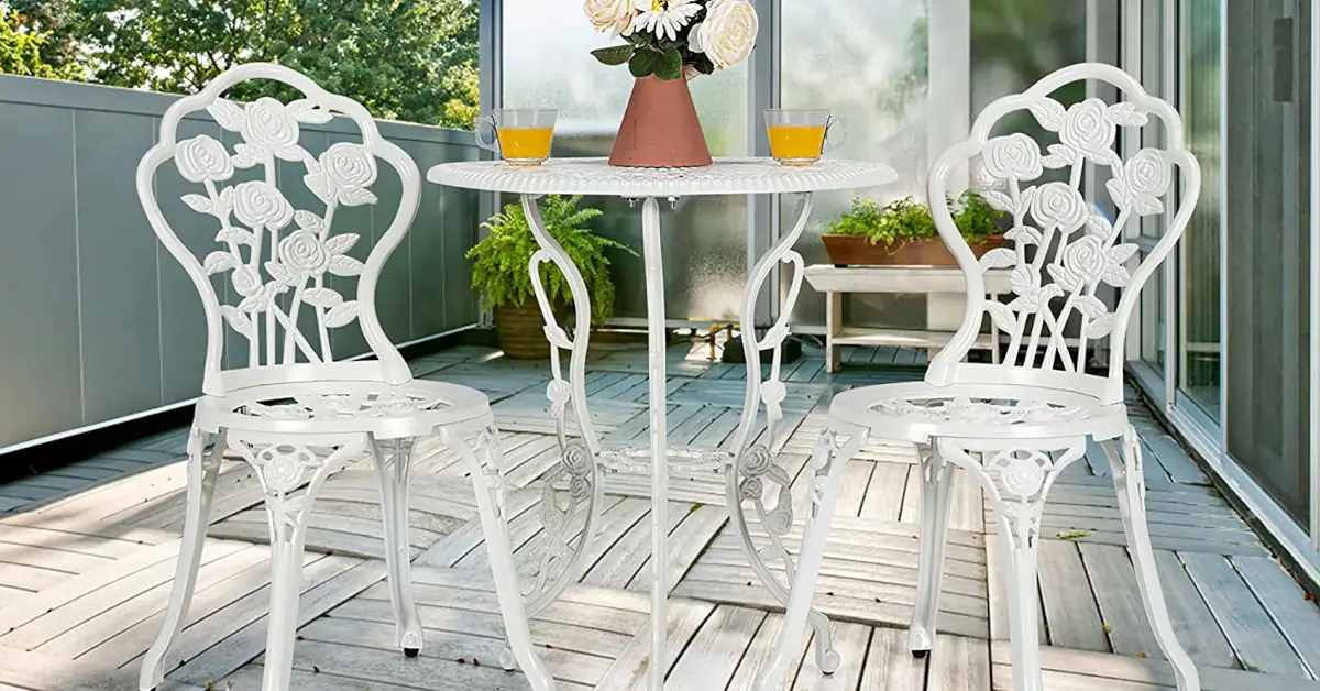 You are currently viewing Buyer’s Guide: Rose Cast Aluminum Bistro Set